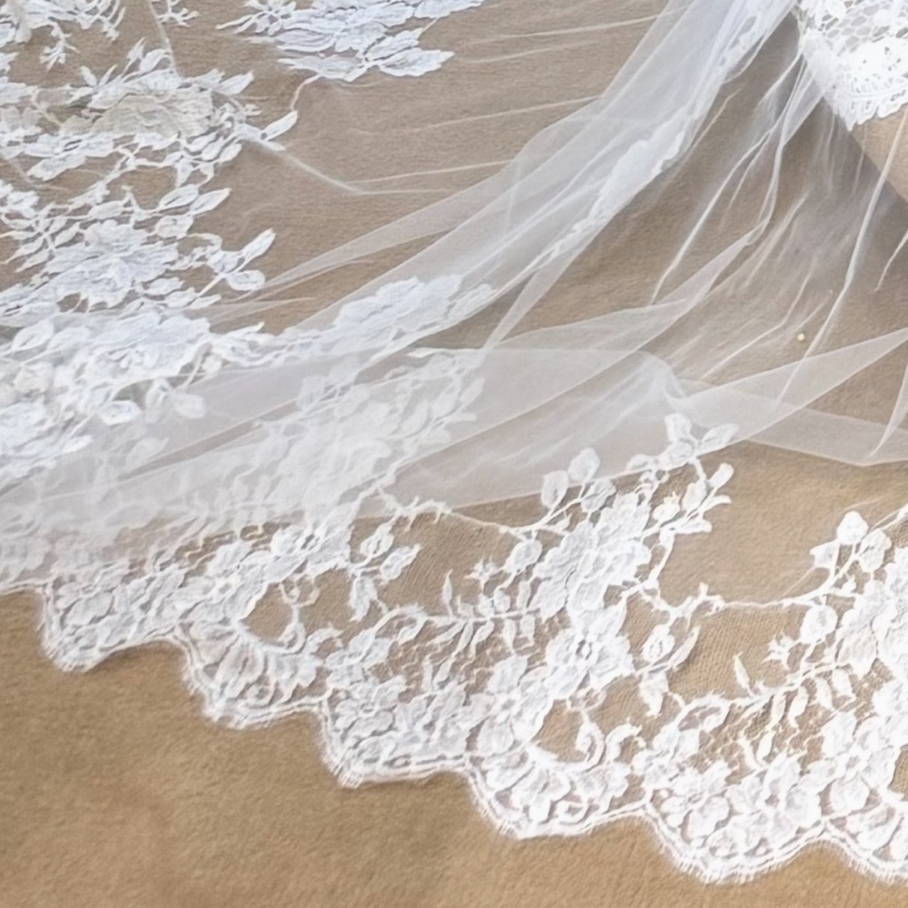 Monvieve Mantilla Veil - Custom
